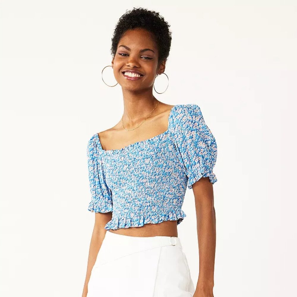 SO Juniors Blue Smocked Ruffled Puff Sleeve Floral Cropped Blouse